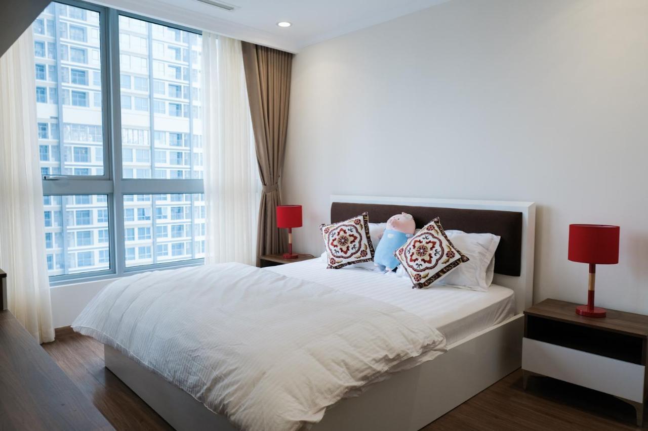 Vinhomes Central Park Jack Hai Luxury Service Apartment Хошимин Экстерьер фото