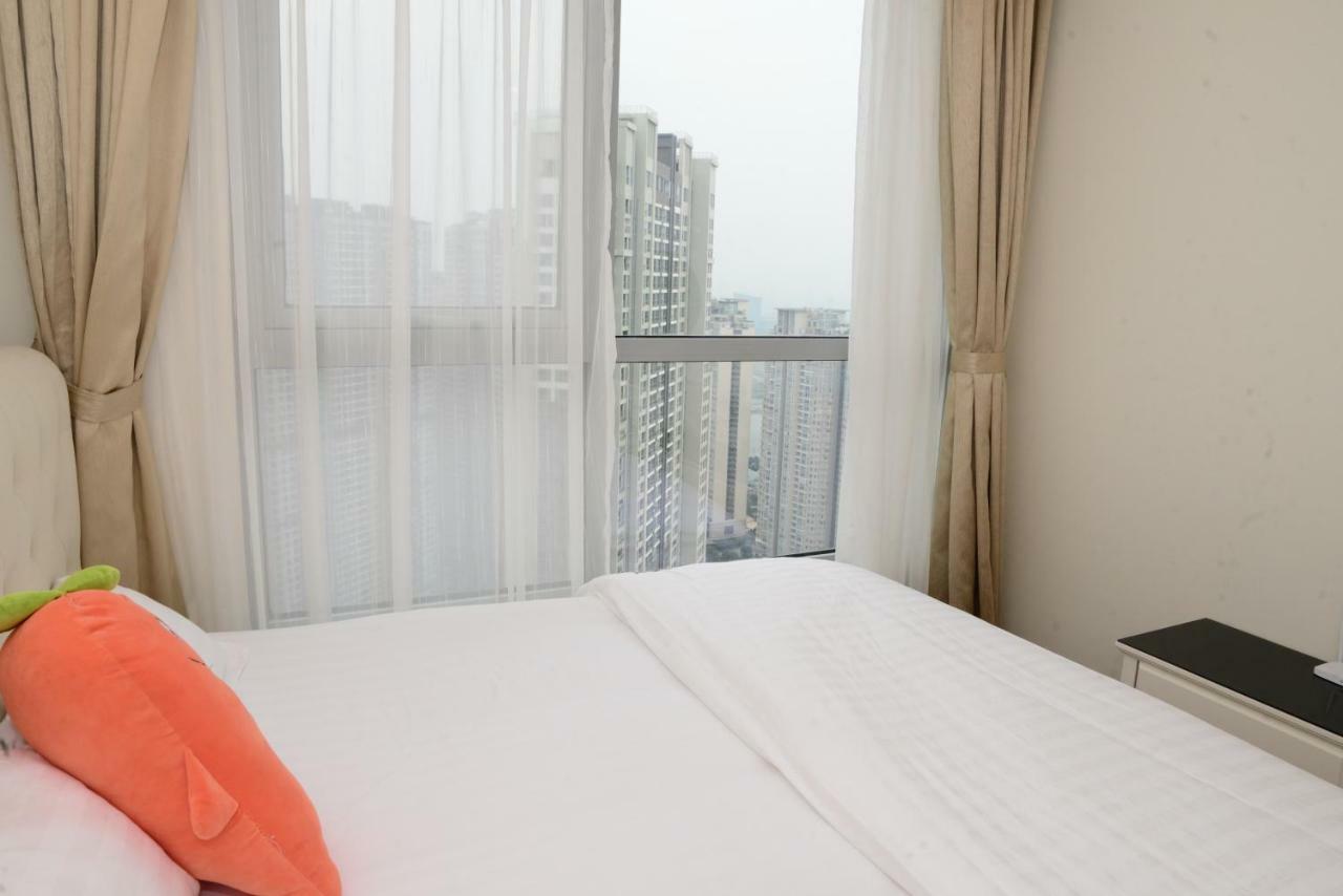 Vinhomes Central Park Jack Hai Luxury Service Apartment Хошимин Экстерьер фото