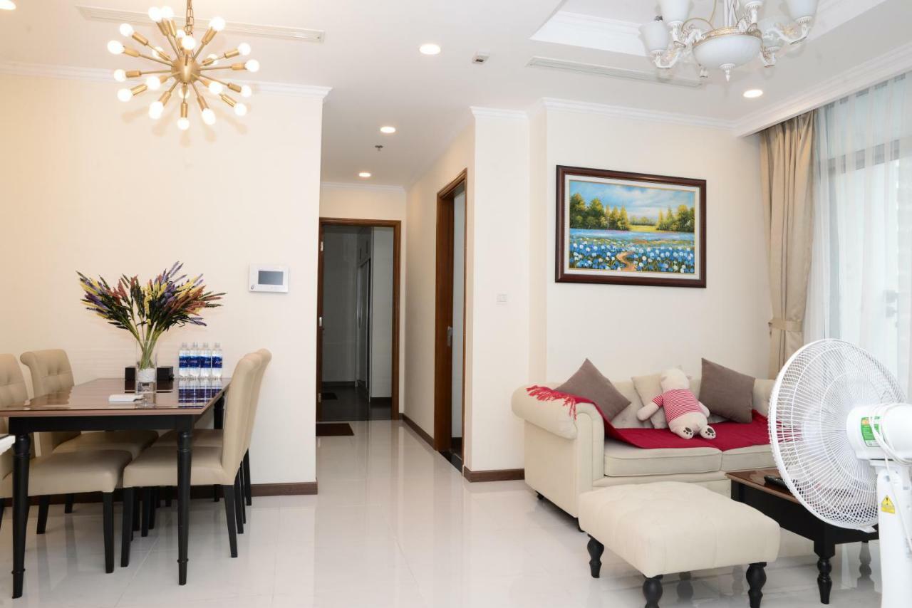 Vinhomes Central Park Jack Hai Luxury Service Apartment Хошимин Экстерьер фото