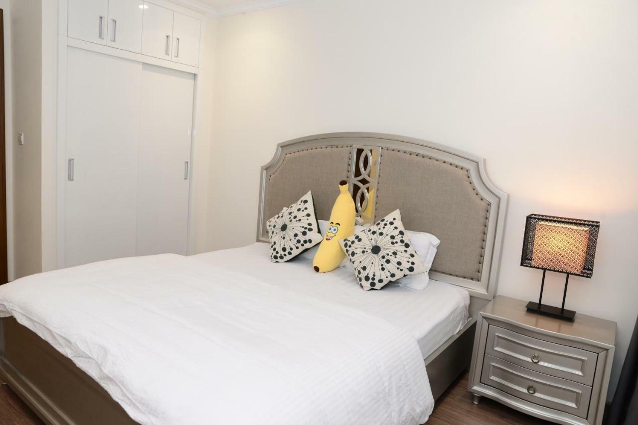 Vinhomes Central Park Jack Hai Luxury Service Apartment Хошимин Экстерьер фото